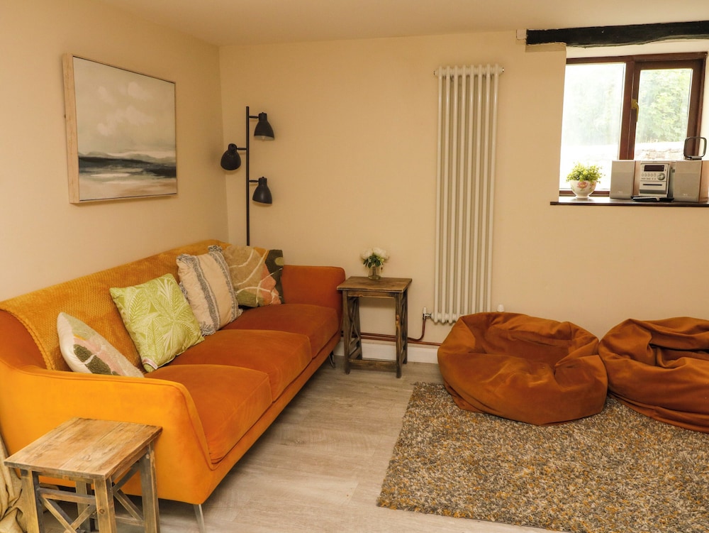 Horseshoe Cottage