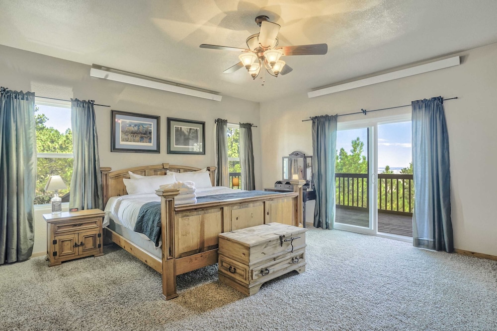 4BD Quiet Ranch Setting Historical Canyon Views view 4