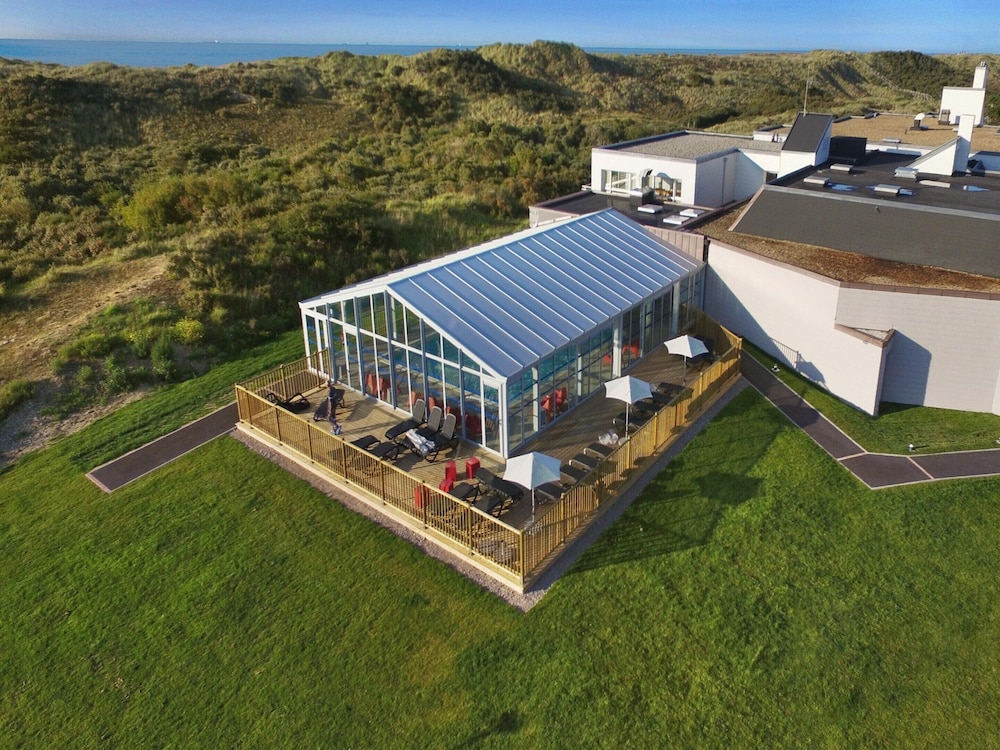 Family-friendly Retreat on the Opal Coast
