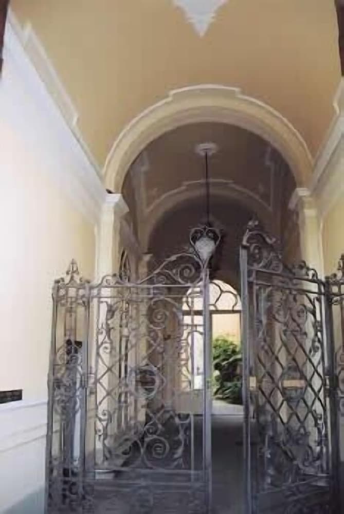 Residenza Aria della Ripa - Apartments & Suites