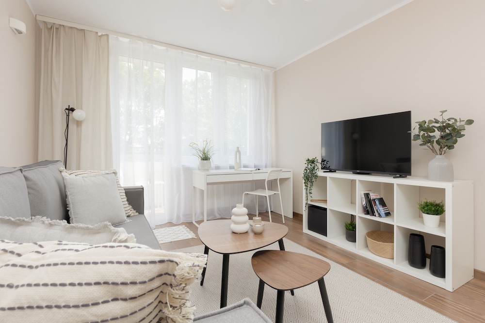 Apartament Miedzynarodowa by Renters view 4