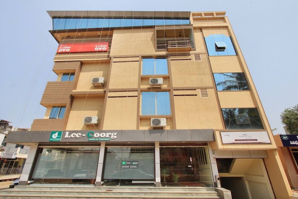 OYO 9583 Hotel Qinn