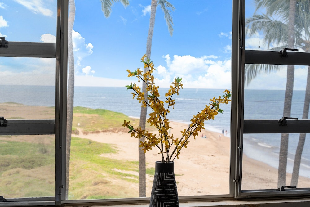 Menehune Shores 421 2 Bedroom Condo