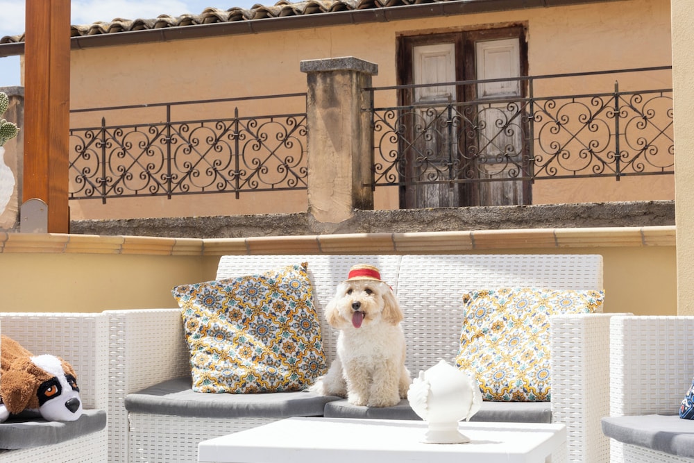 Kéramos Luxury Rooms