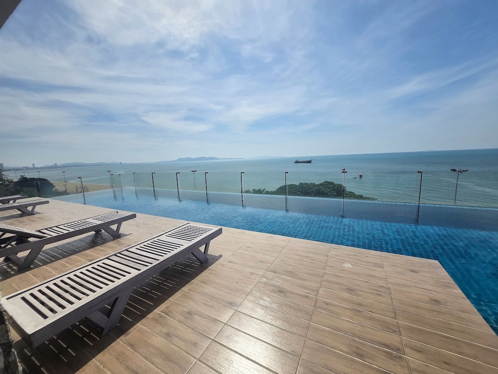 Avatara Beachfront