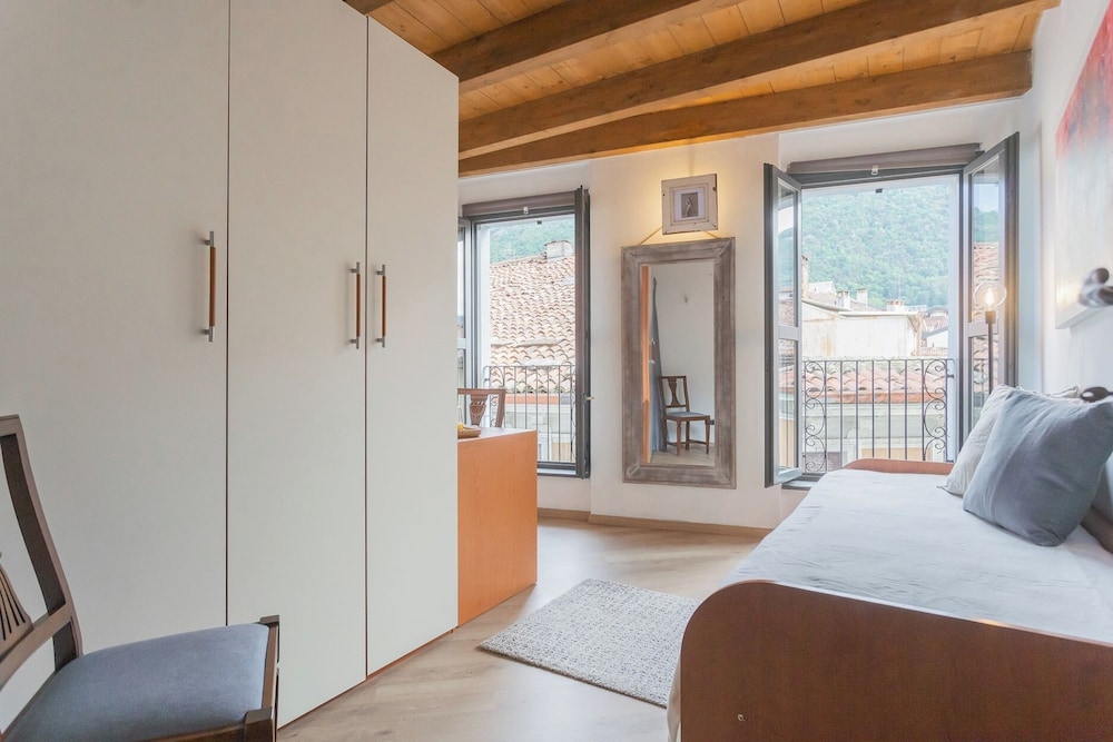 Luini 7 by Rentallcomo by Rent all Como