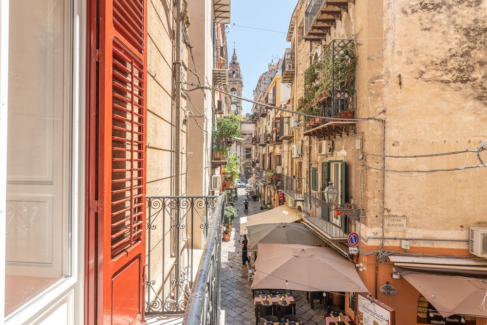 Il Cortile Degli Aragonesi