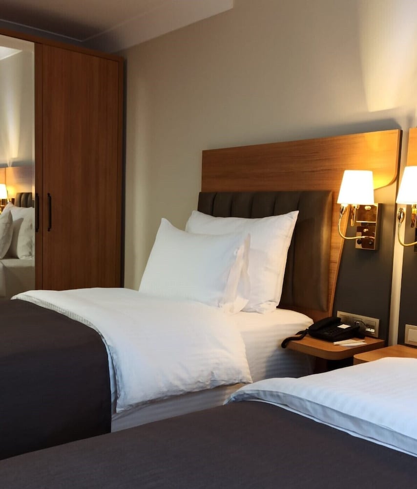 Ak Life Otel & Suit - Image 10