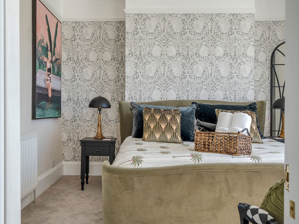 Regatta House