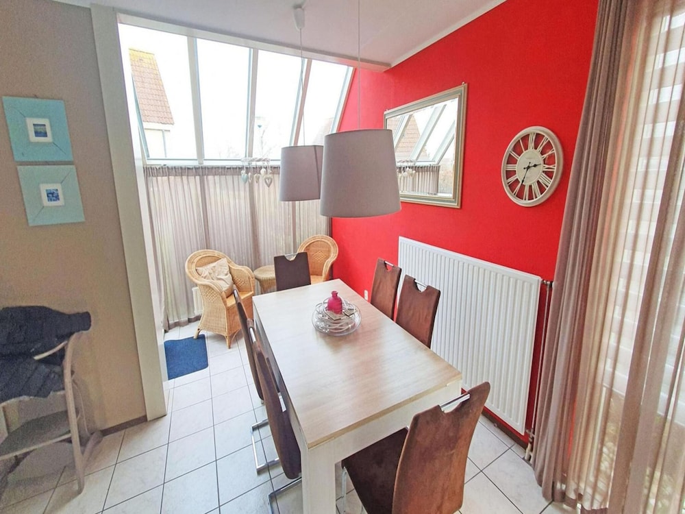 Bungalow in Breskens Near Lighthouse & Beach