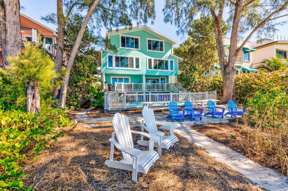Serenity By The Sea - Beach House