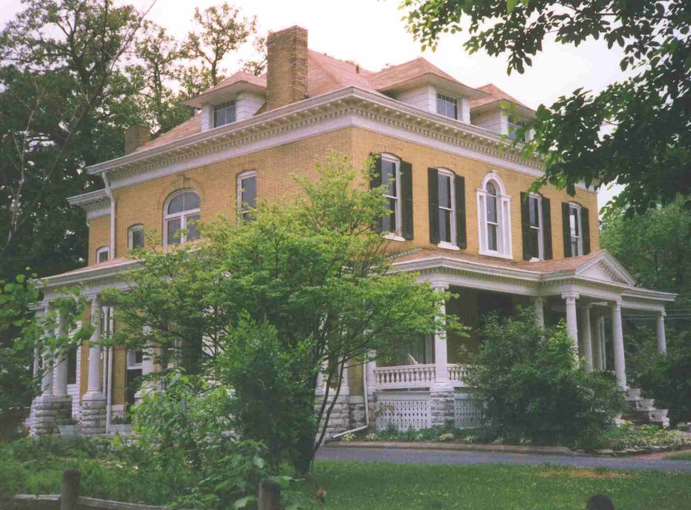 Hotel Beall Mansion An Elegant Bed & Breakfast Inn