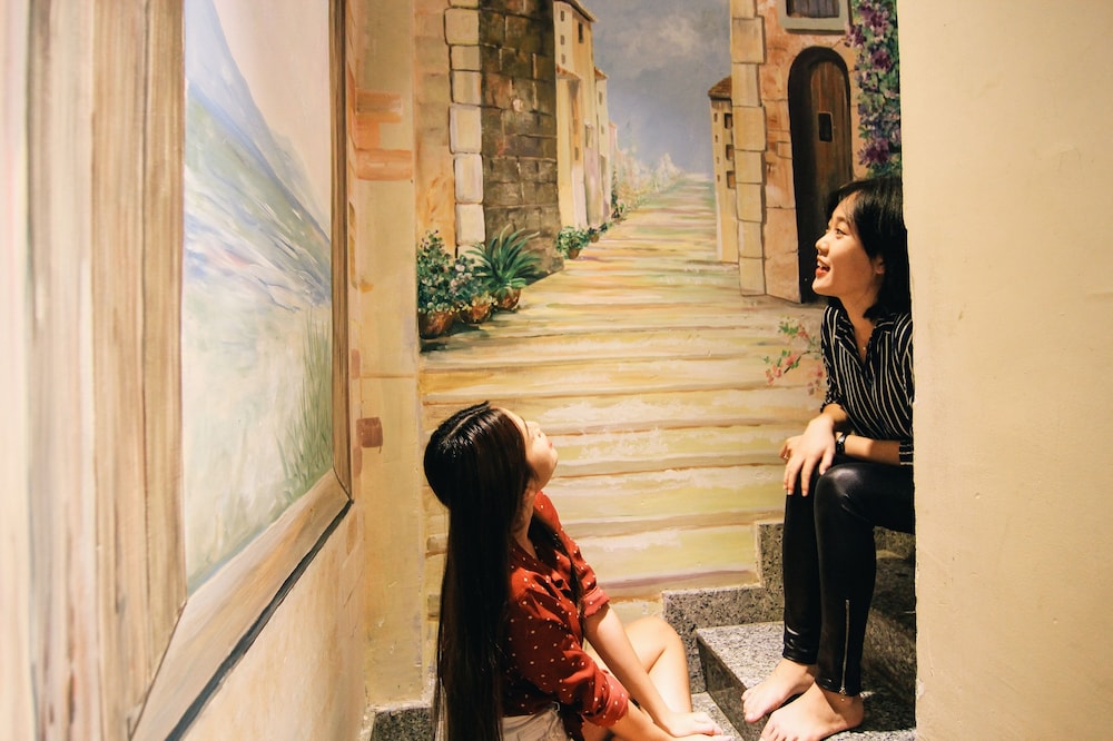 Wanderlust Saigon Hostel