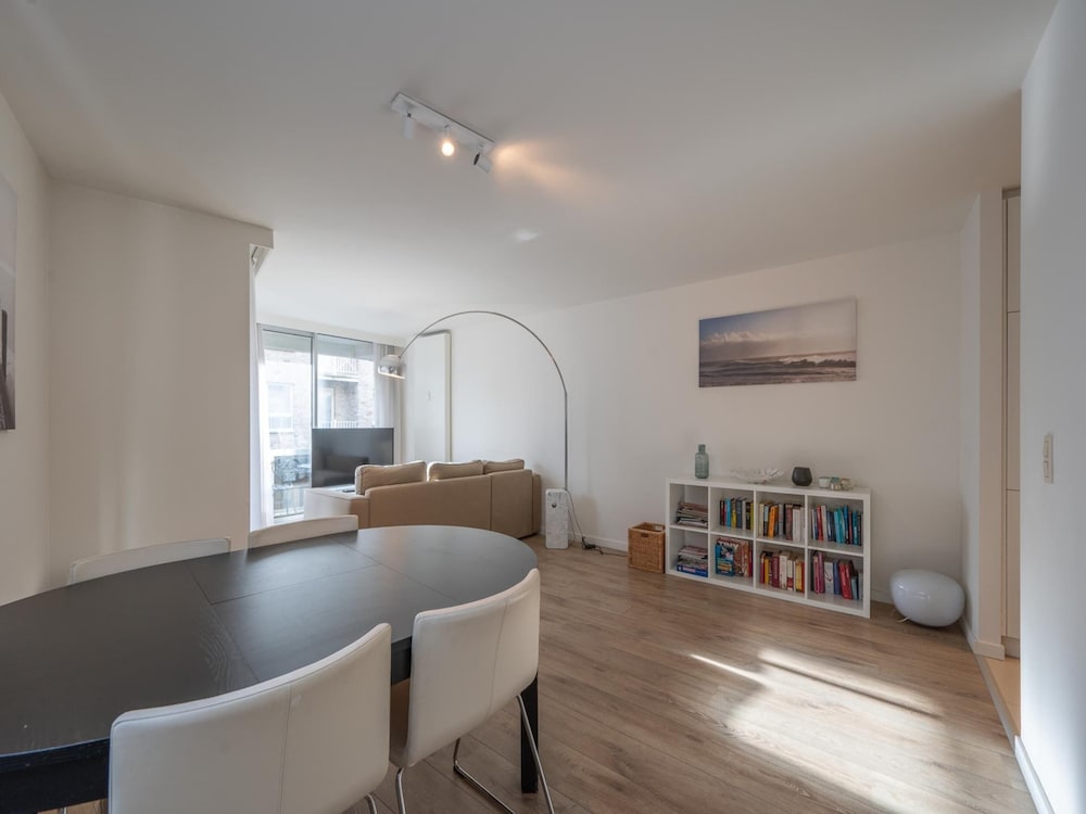 Apartment in Heist Near the Beach
