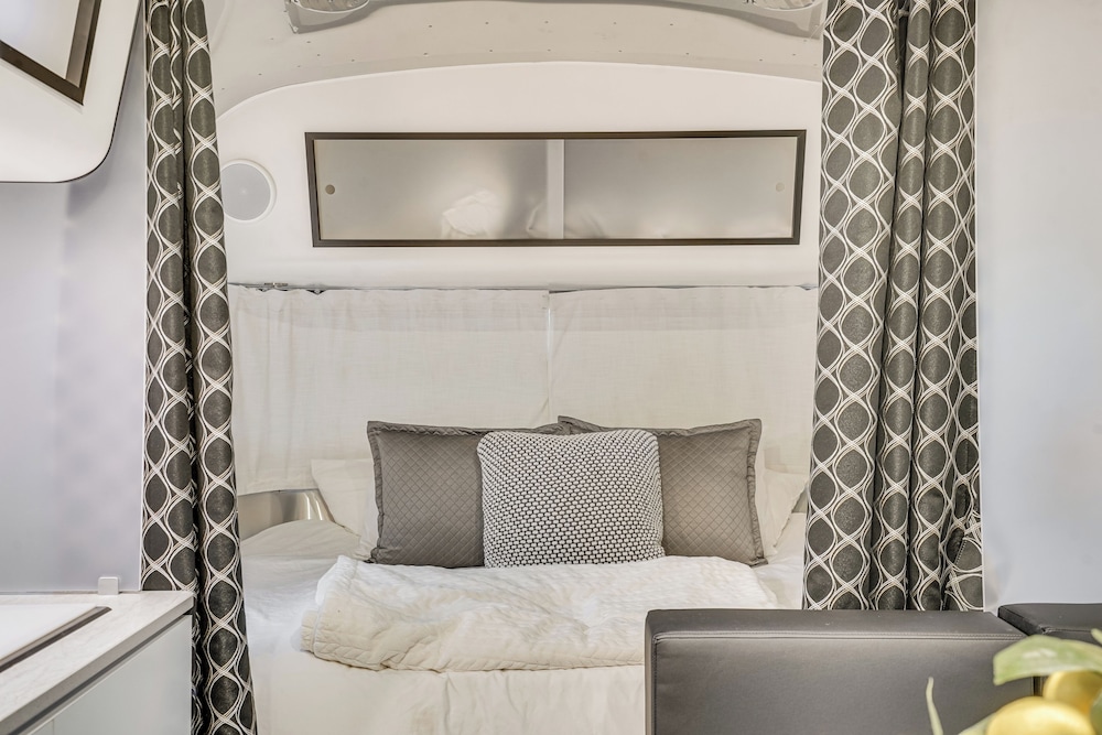 Airstream & Ocean View: Unique Gloucester Getaway