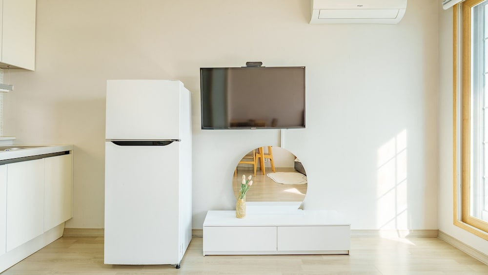 Geoje Peugeot Gomsol Petfriendly Pension