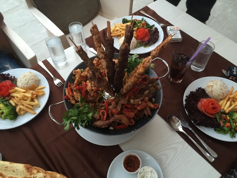 Rose Garden Apart Hotel - Image 20