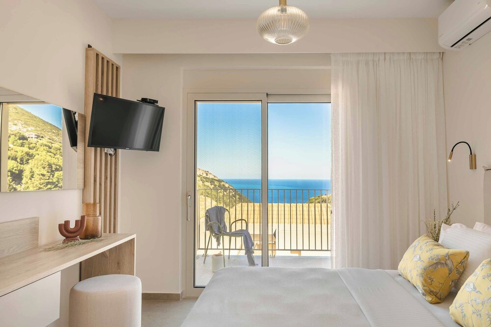 Ostria Villa