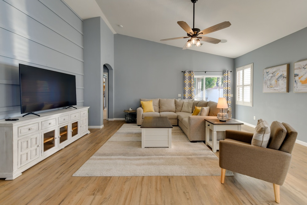 Charming Gilbert Home w/ Patio  Putting Green! - Property Image 1