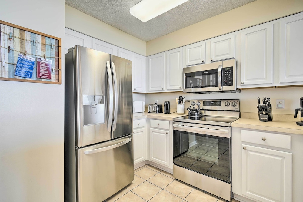 Oceanfront Beach Condo w/ Stunning Views! view 4