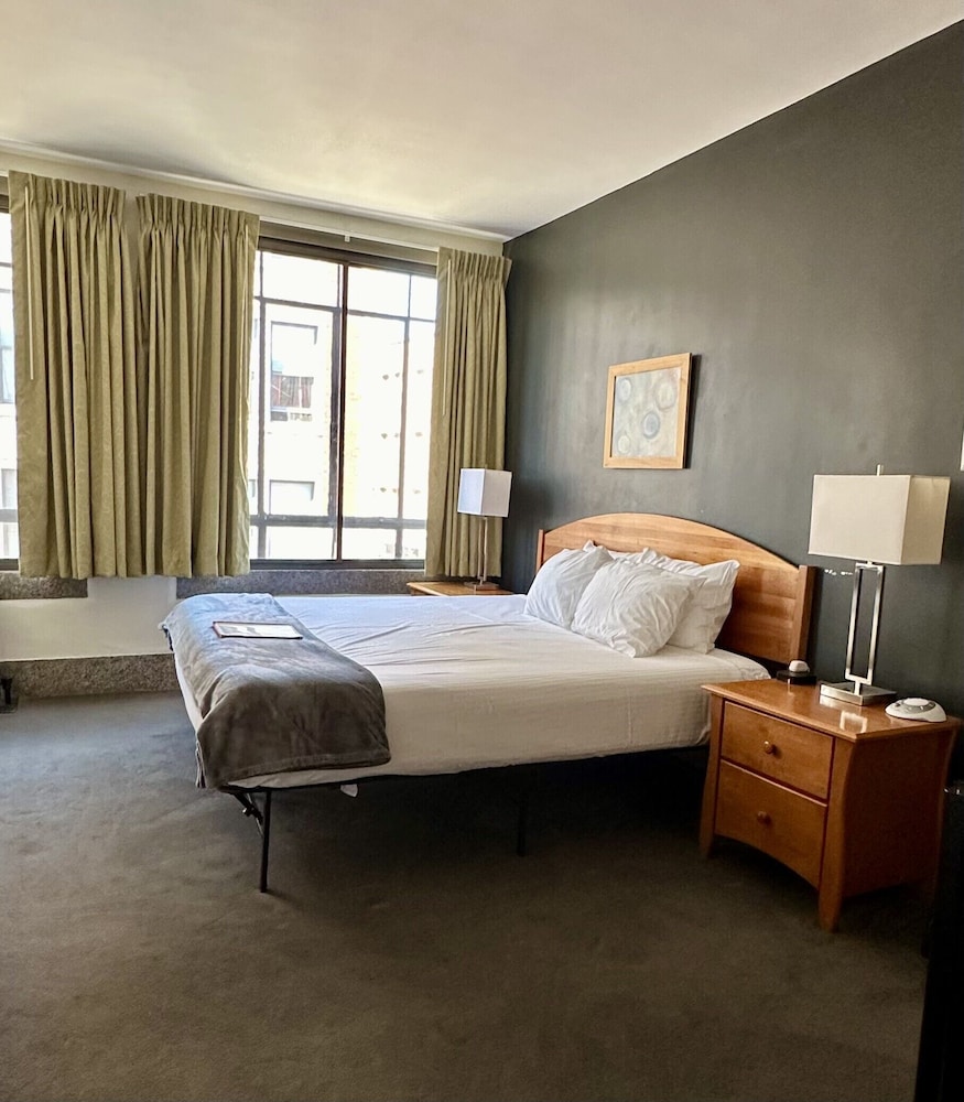 Brattleboro Vacations - Latchis Hotel - Property Image 4