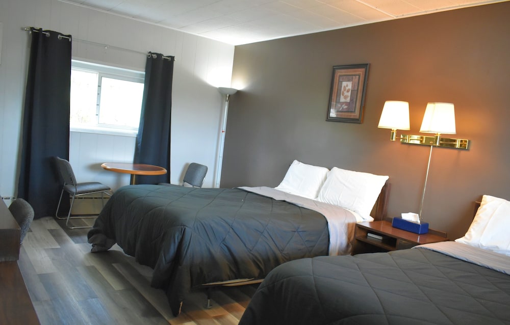 Hillside Inn Pembroke