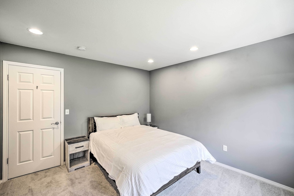 Riverside North Bend Oasis: Stunning Mountain View view 3