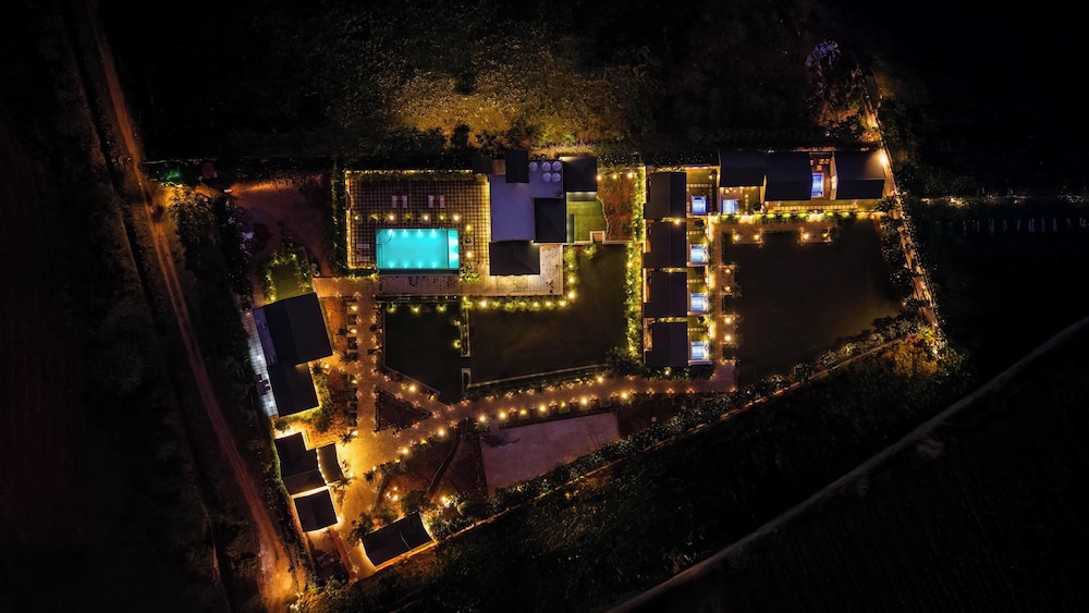 Merriment Luxury Resort & Private Pool Villa, Abu Road