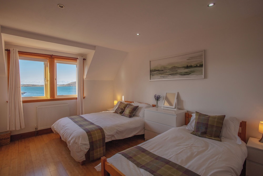 Castlebay View