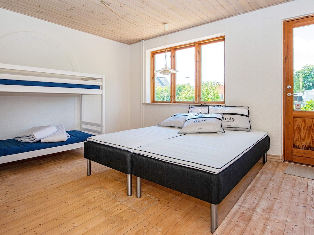 10 Person Holiday Home in Ulfborg view 3
