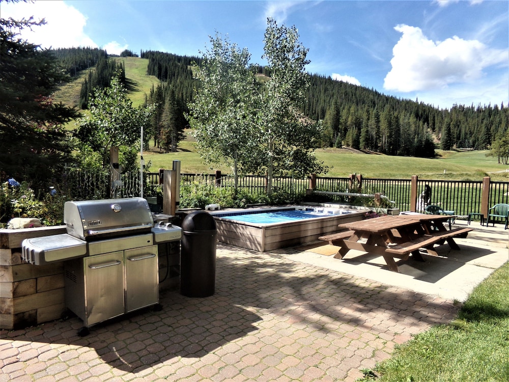 Fox Pine Lodge 4 Bed 4 Bath Condo