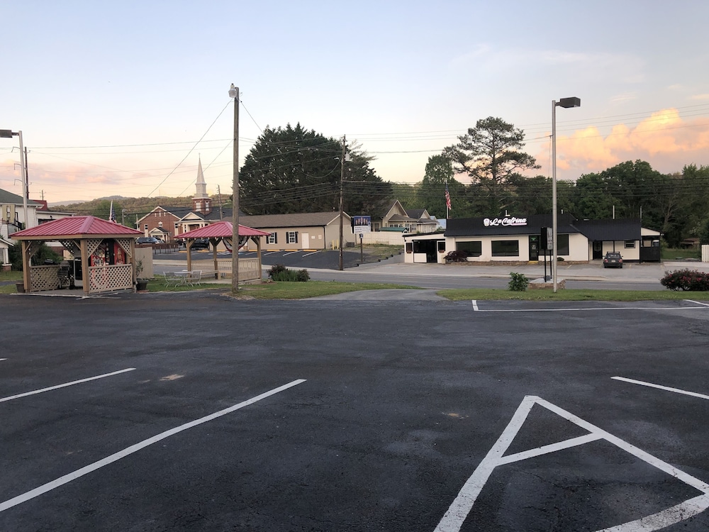 Ellijay Inn