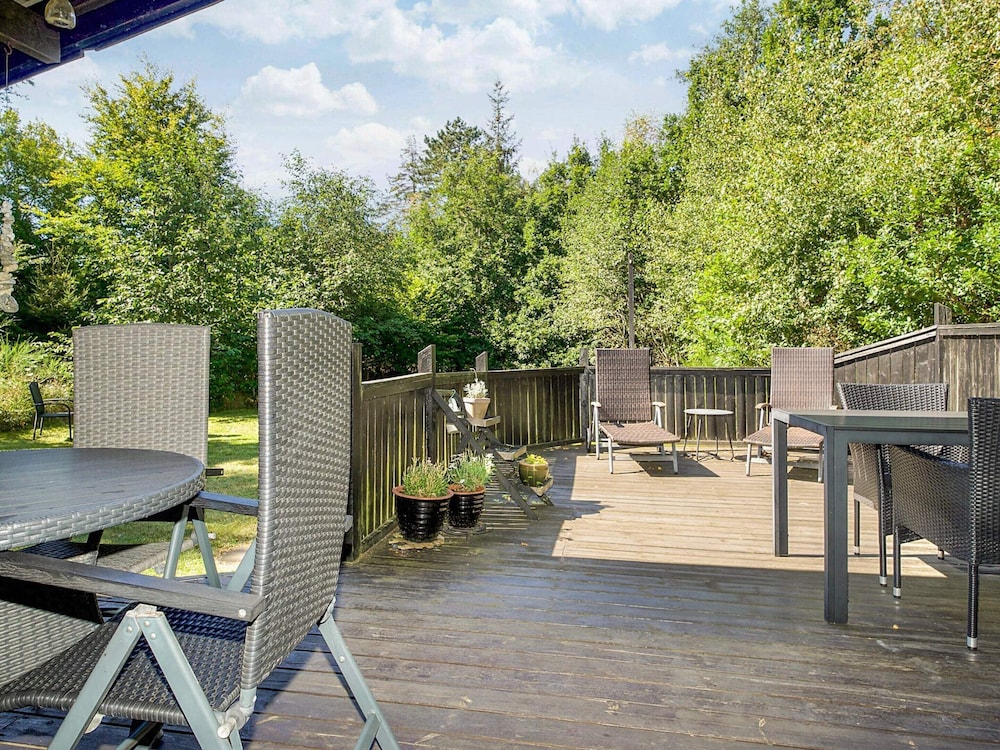 6 Person Holiday Home in Hojby