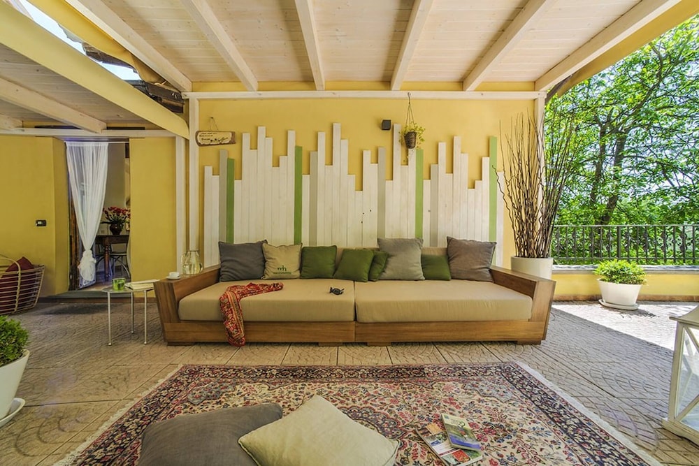 Casale Degli Ulivi 12 by Marche Holiday Villas