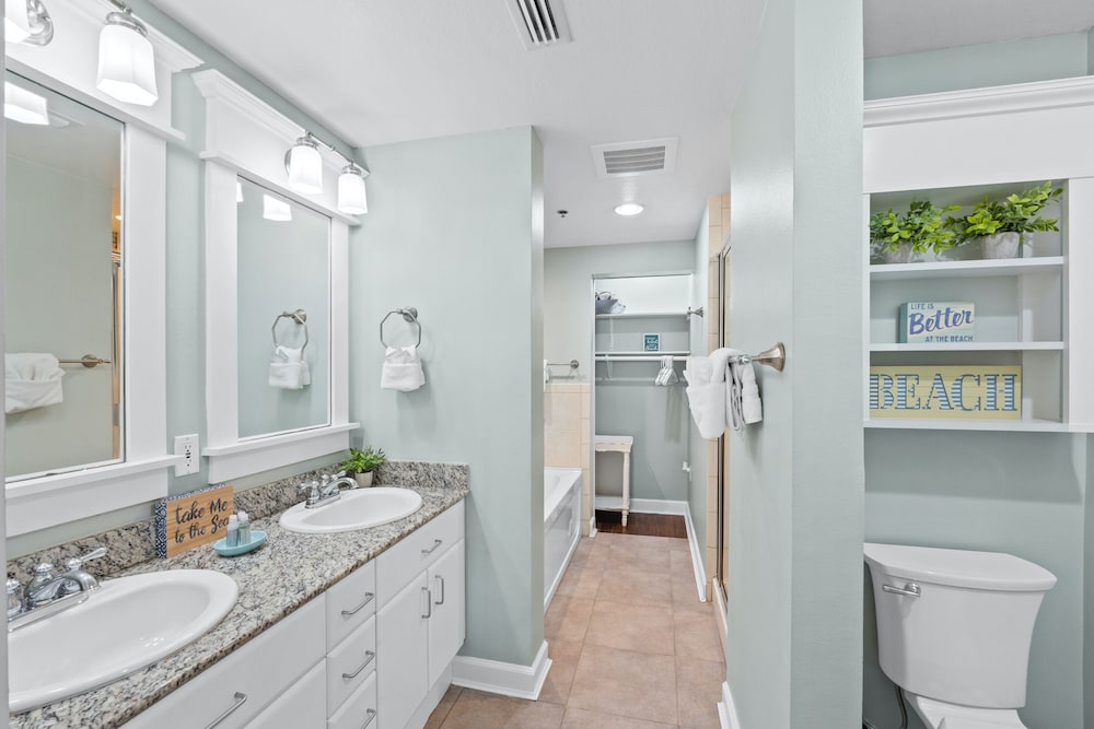 Grand Panama Beach Resort by Panhandle Getaways