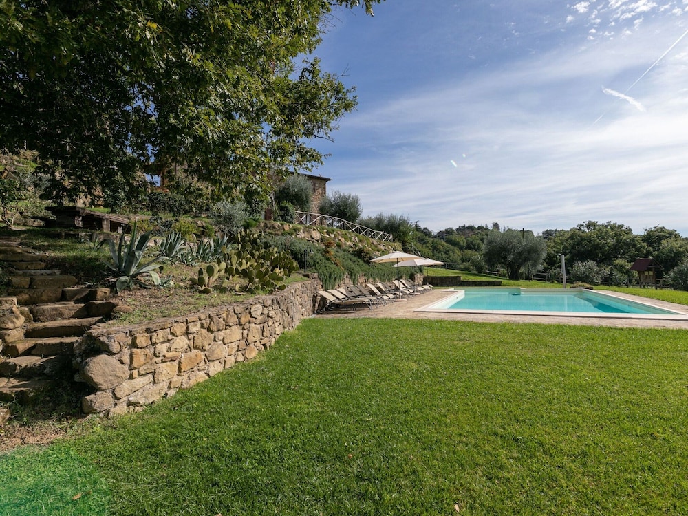 Villa in Umbria With Saltwater Pool