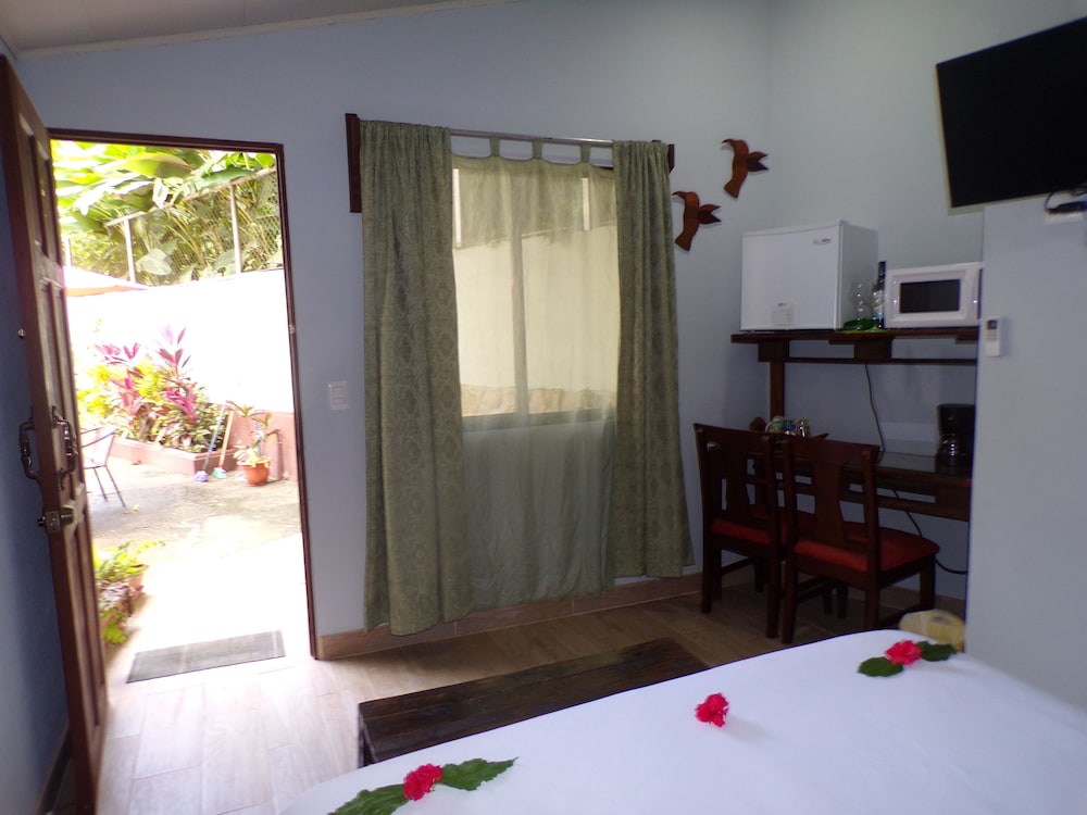 Mycasa's Bed and Breakfast