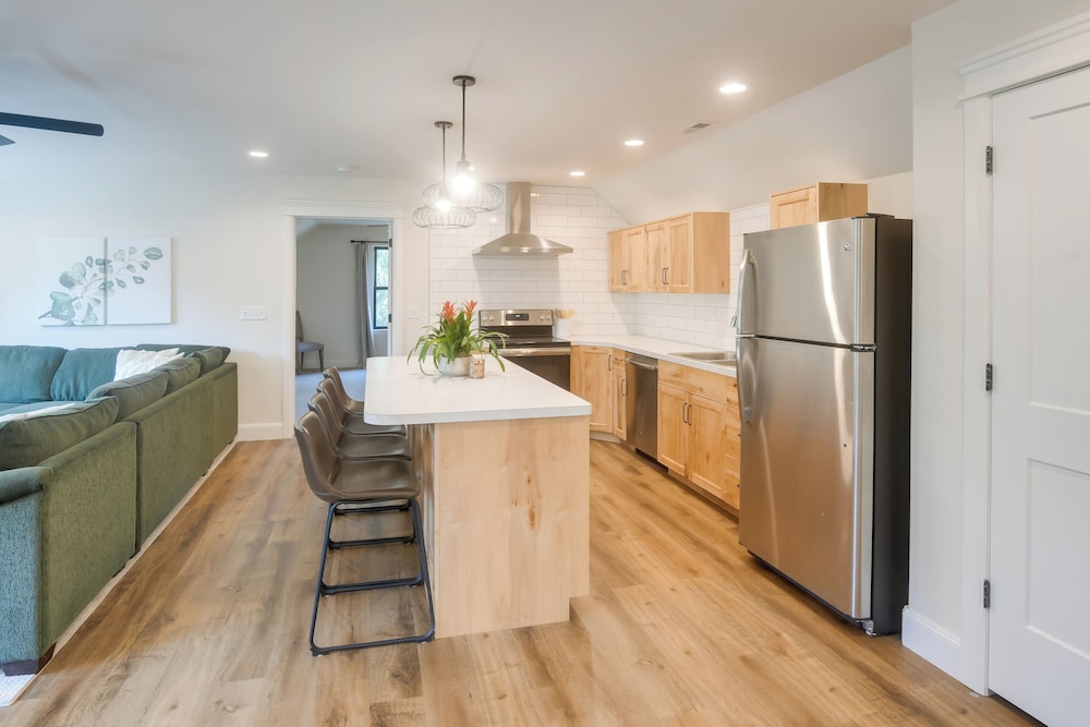 Ski, Hike, Explore: Modern Guest Suite in Rigby