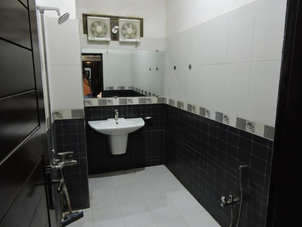 Photo 28
