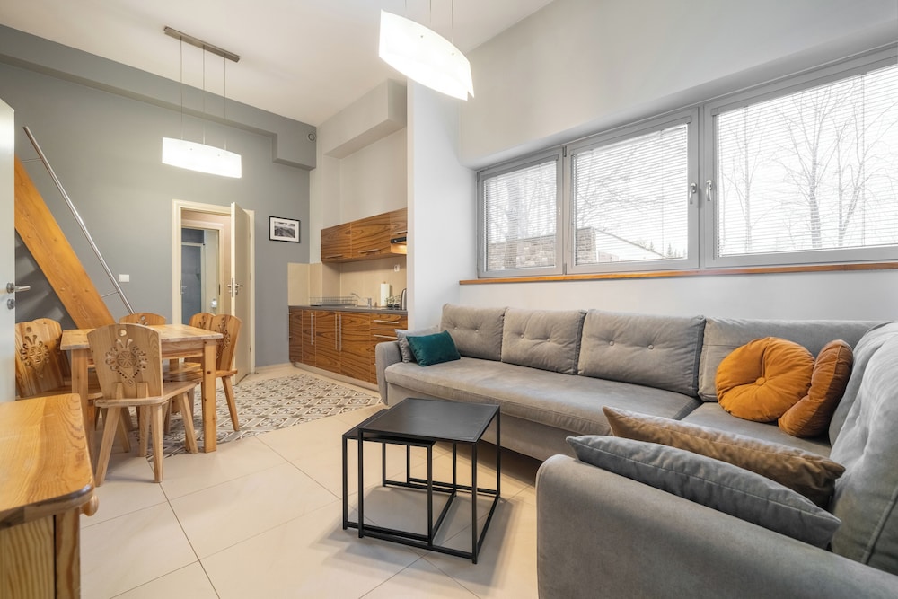RentPlanet - Apartamenty Brzozowa