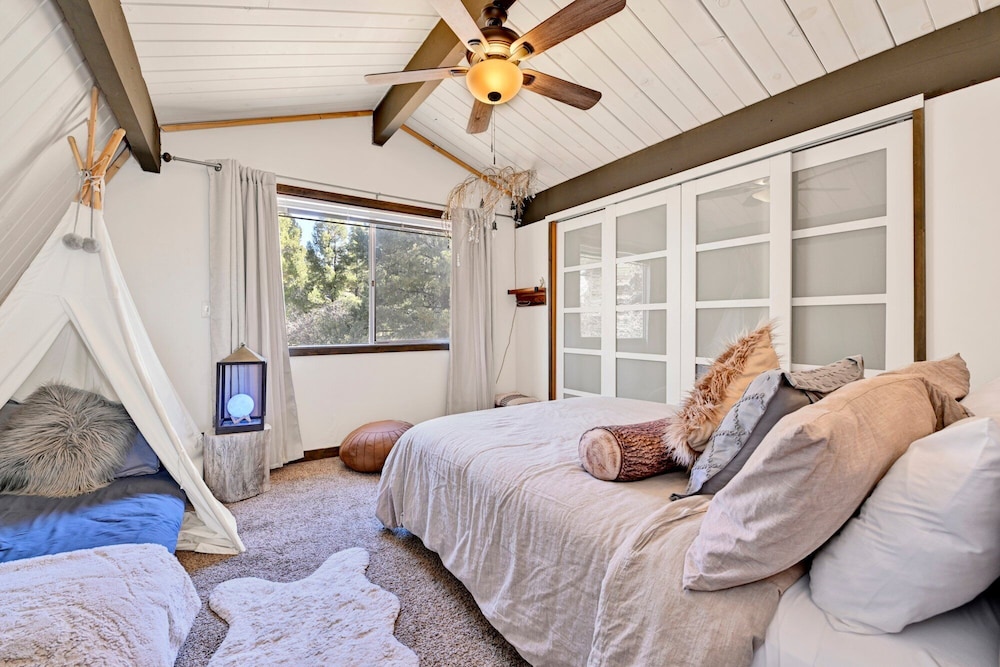 Marlowe Mountain Views #2510