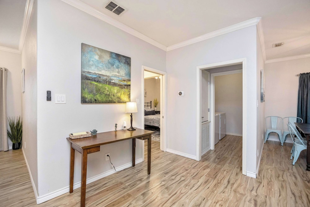 Coastal Townhouse TX Retreat!