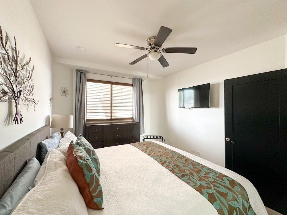 301 B Linda Vista Tranquil Sunset Vistas