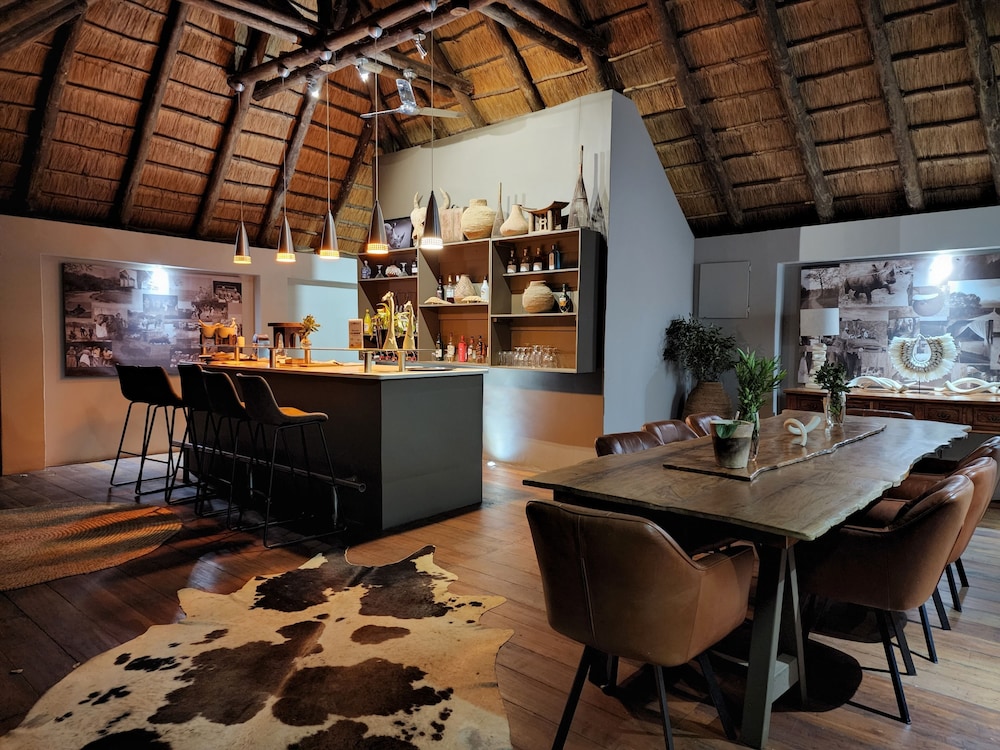 Karongwe - River Safari Lodge