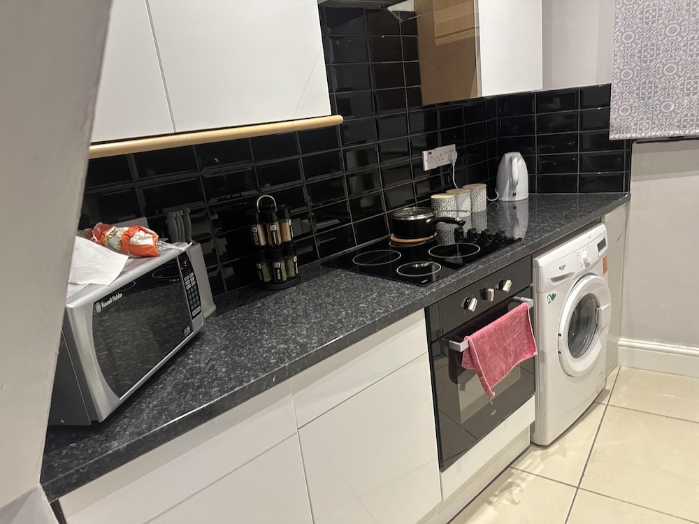 1-bed Apartment in London Archway n19 3nu