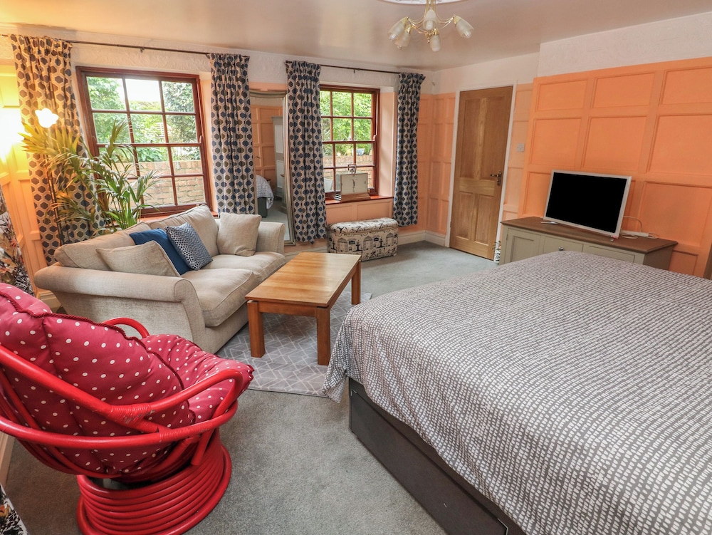 The Laurels Flat