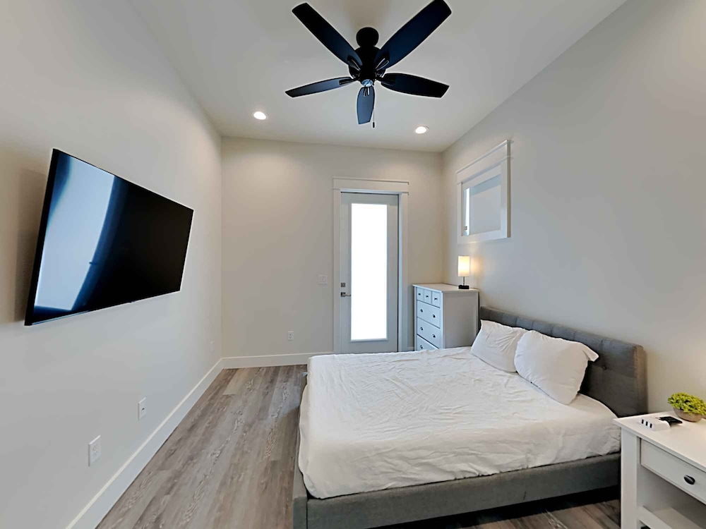 Seabreeze by Southern Vacation Rentals view 4