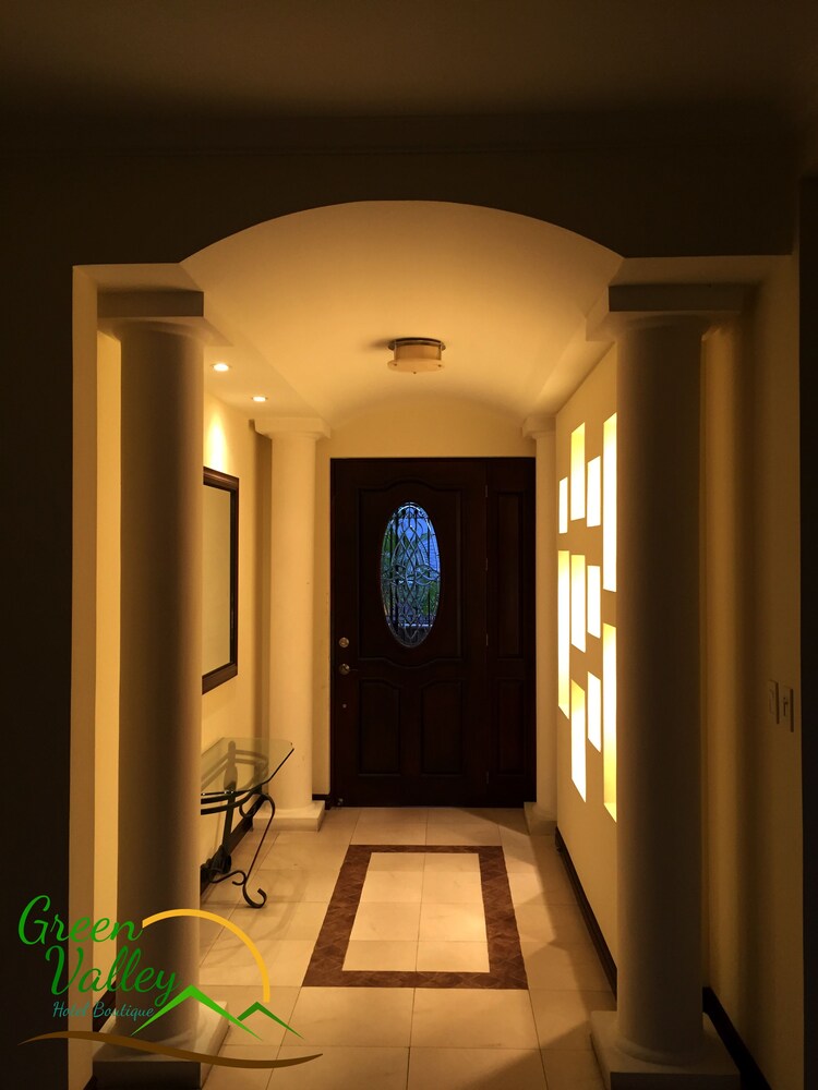 Green Valley Hotel Boutique