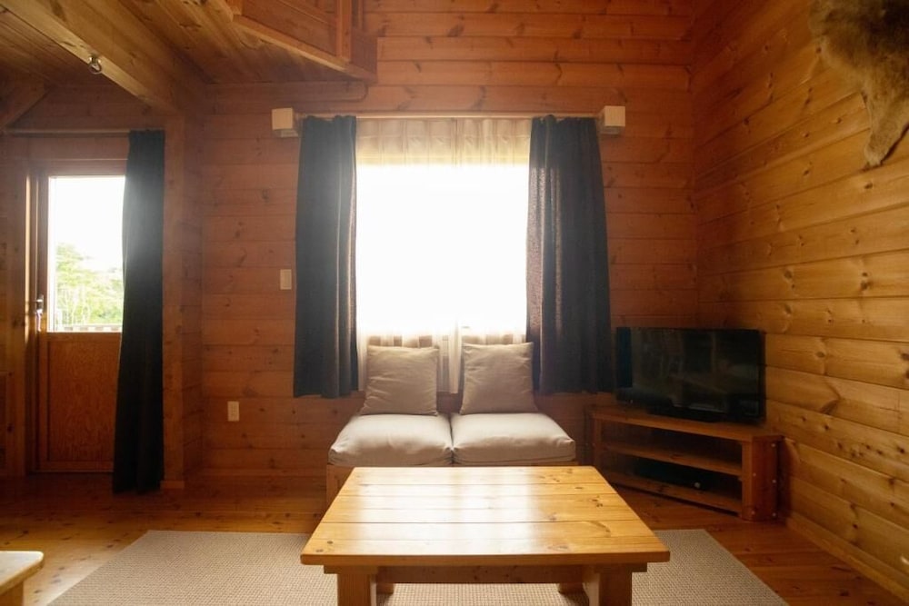 Powder Hut