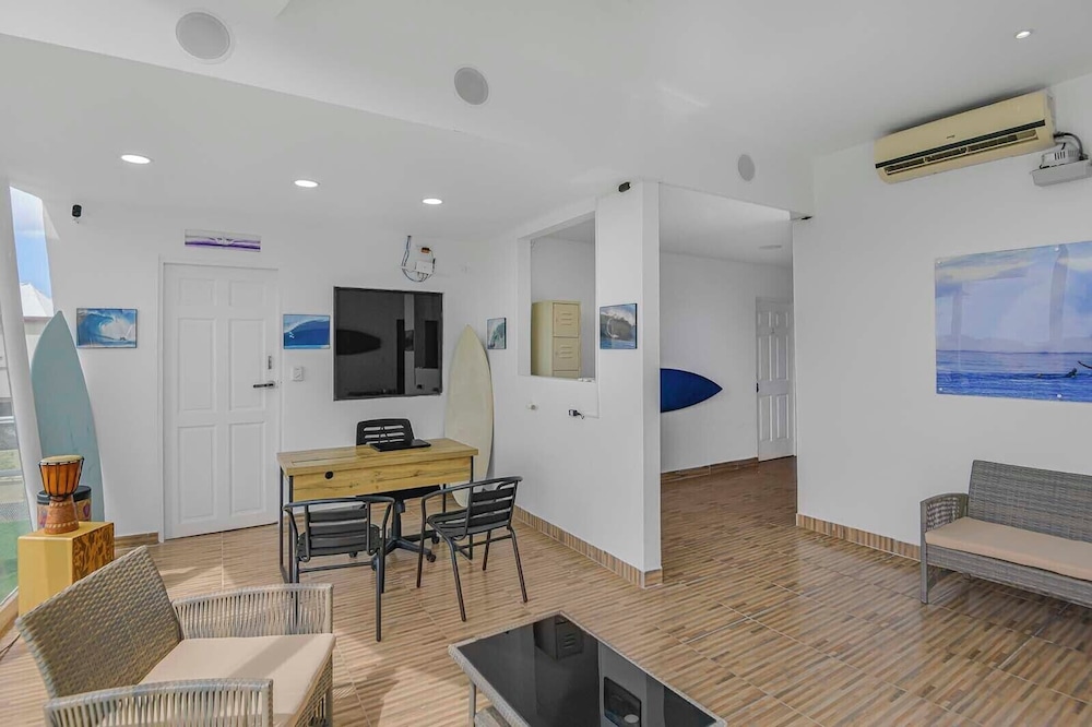 Surfo House
